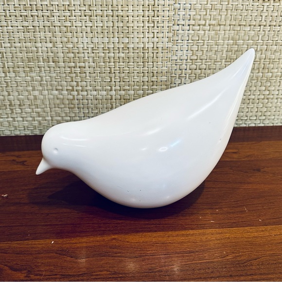 🌟HP🌟VTG 2000s Large White Matte Porcelain Turtle Dove Art Pottery Figurine - Picture 1 of 11